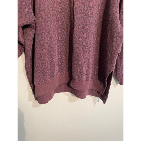 American Eagle Purple Cheetah Ahh-Mazingly Soft Jegging Fit Crew Neck Size M - Picture 4 of 8